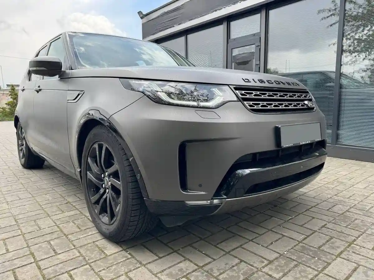  2019 LAND ROVER DISCOVERY-1