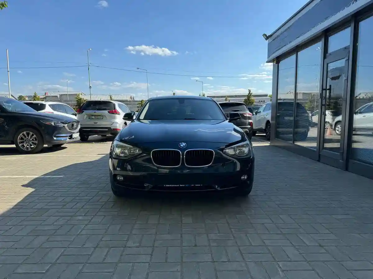  2011 BMW 1-SERIES-3