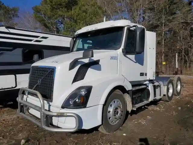 4V4NC9EH2GN948689 2016 VOLVO VN-1