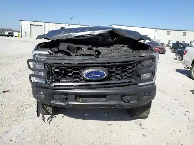 1FT8W3BM7PED50399 2023 FORD F350-4