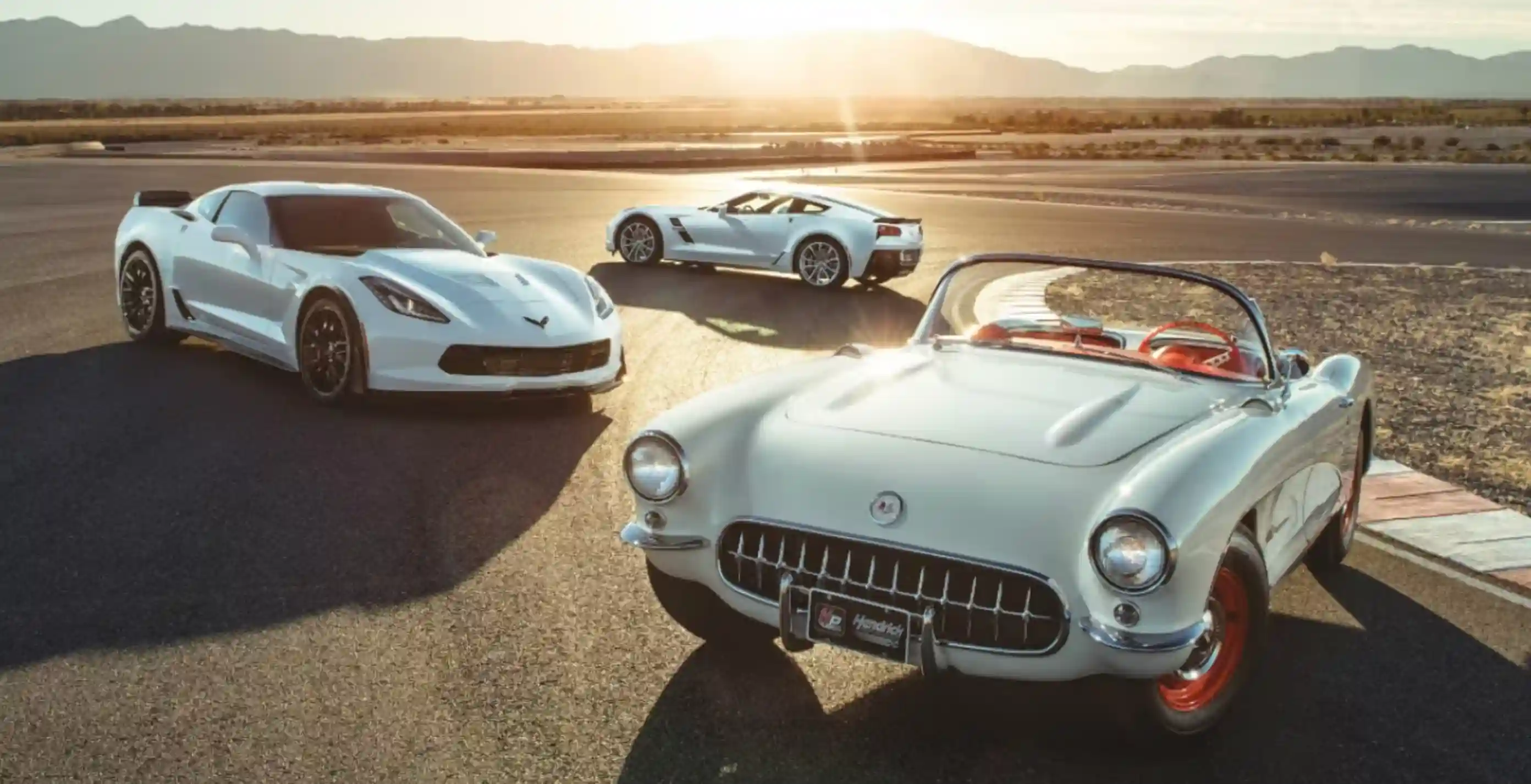 Эволюция Chevrolet Corvette: путешествие от классики к современности