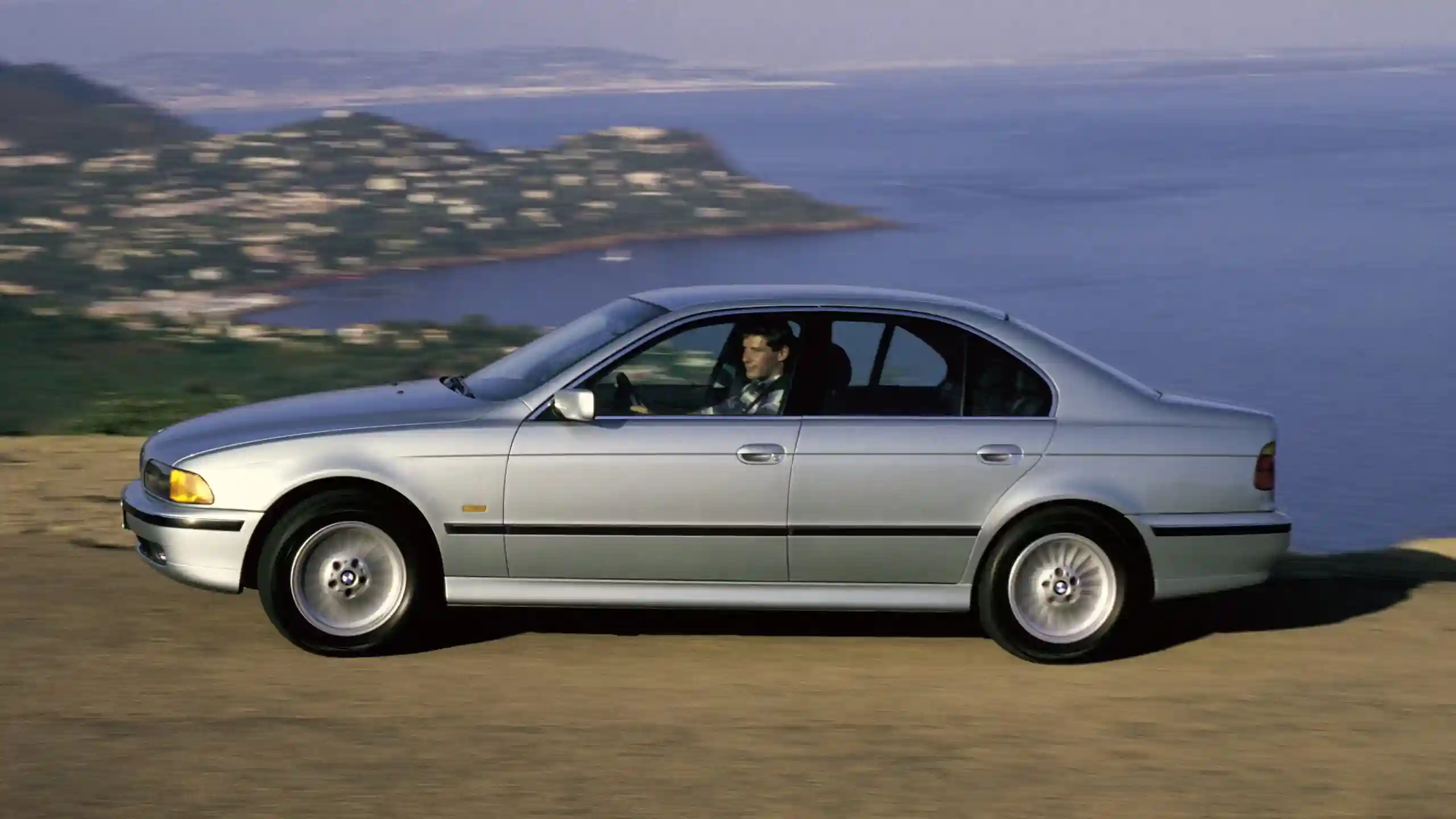 BMW 5 Серії E39 (1996-2003): найкращий седан з V8 і механічною коробкою передач