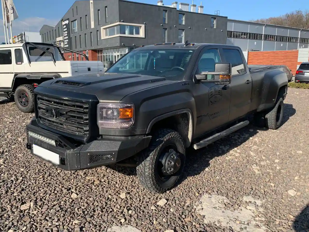 1GT42TCY3KF264246 2019 GMC SIERRA 3500HD-2