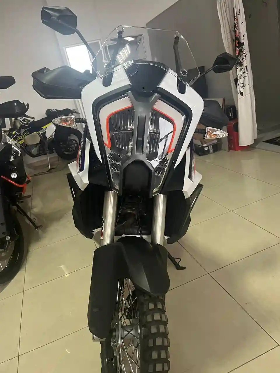  2023 KTM 1290 SUPER ADVENTURE R-1
