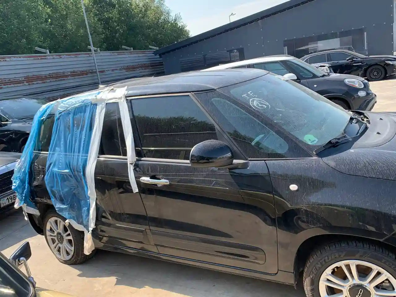 ZFBNFAAH8KZ041962 2019 FIAT 500L POP HATCH-3
