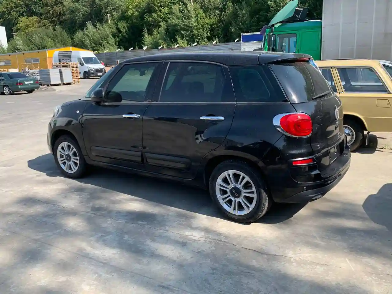 ZFBNFAAH8KZ041962 2019 FIAT 500L POP HATCH-4