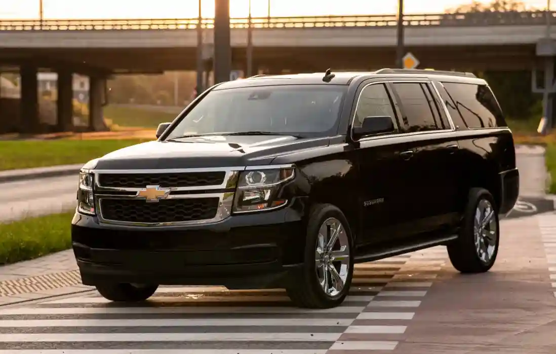 1GNSKHKC2JR383940 2018 CHEVROLET SUBURBAN 1500 LT-2