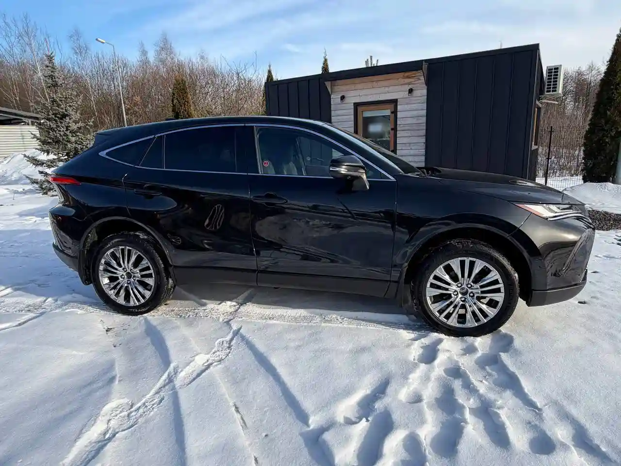 JTEAAAAH7PJ142101 2023 TOYOTA VENZA LIMITED-3