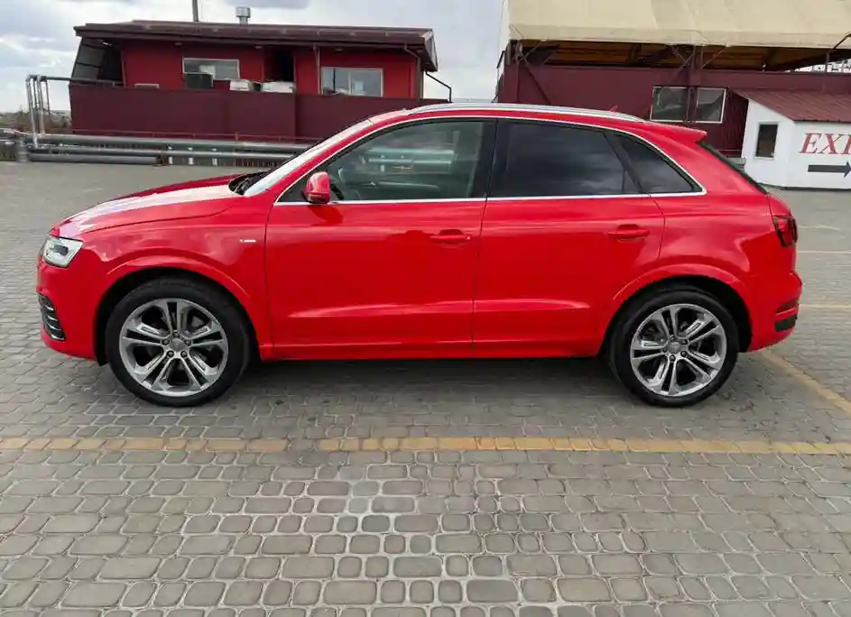 WA1GFCFSXGR004385 2015 AUDI Q3 PRESTIGE-4