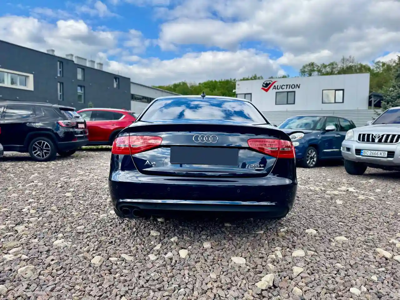  2012 AUDI A4-5
