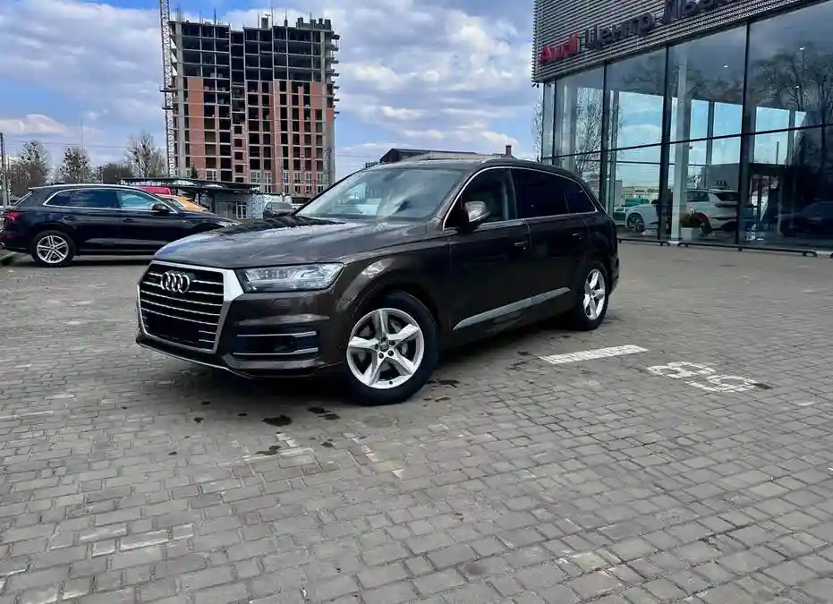 WAUZZZ4MXKD000692 2018 AUDI Q7-4