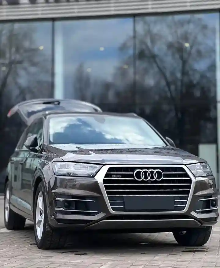 WAUZZZ4MXKD000692 2018 AUDI Q7-0