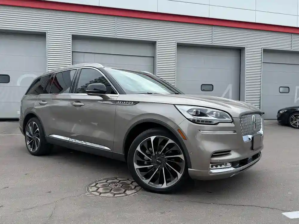 5LM5J7XC4LGL05193 2019 LINCOLN AVIATOR RESERVE-1