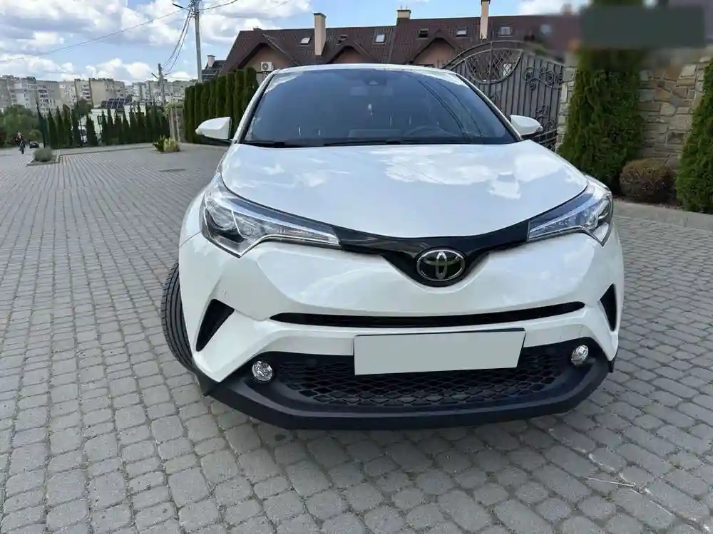 JTNKHMBXXJ1005653 2018 TOYOTA C-HR XLE-1