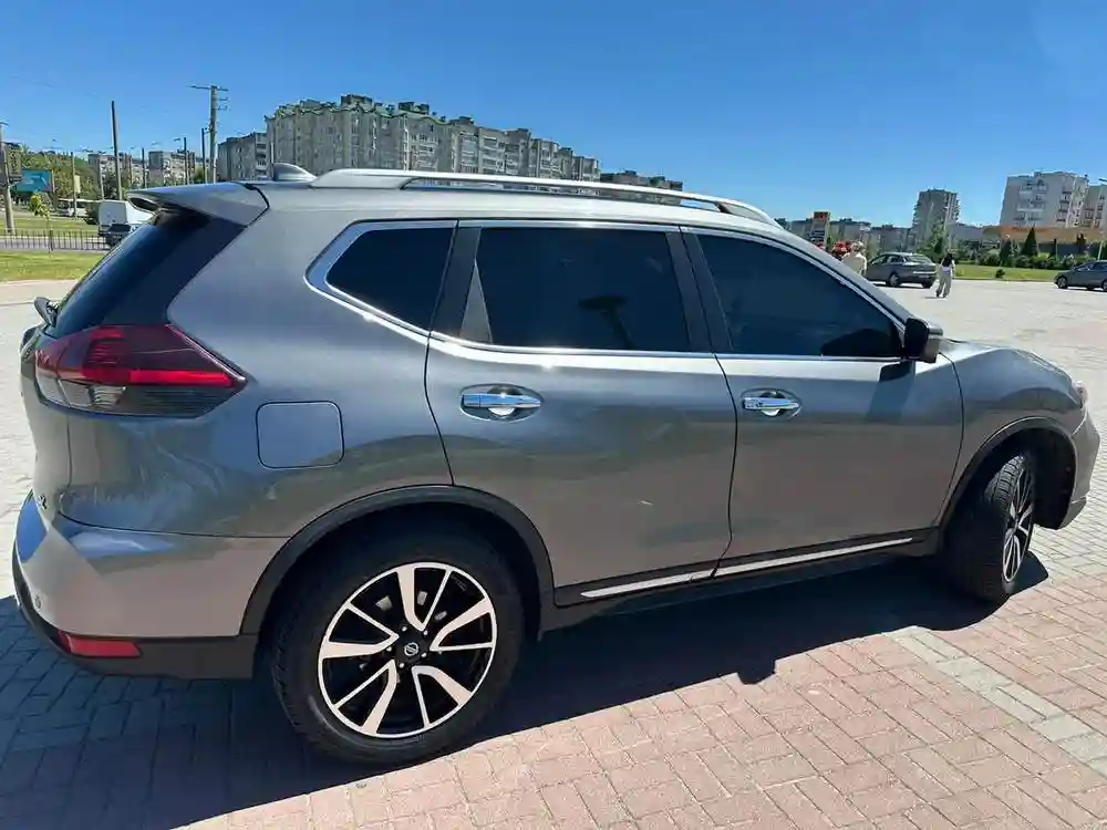 5N1AT2MT0KC762057 2019 NISSAN ROGUE SL-4