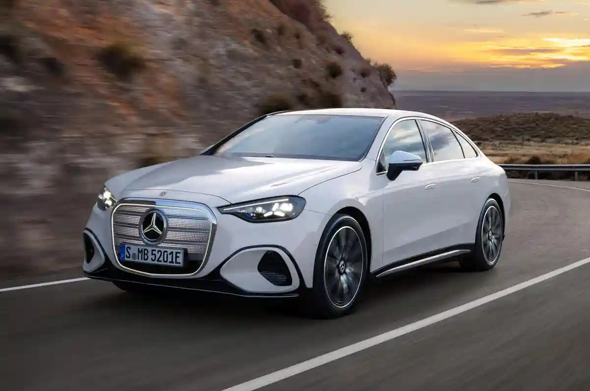 Mercedes C-Class Electric: пока BMW нервно курит в сторонке