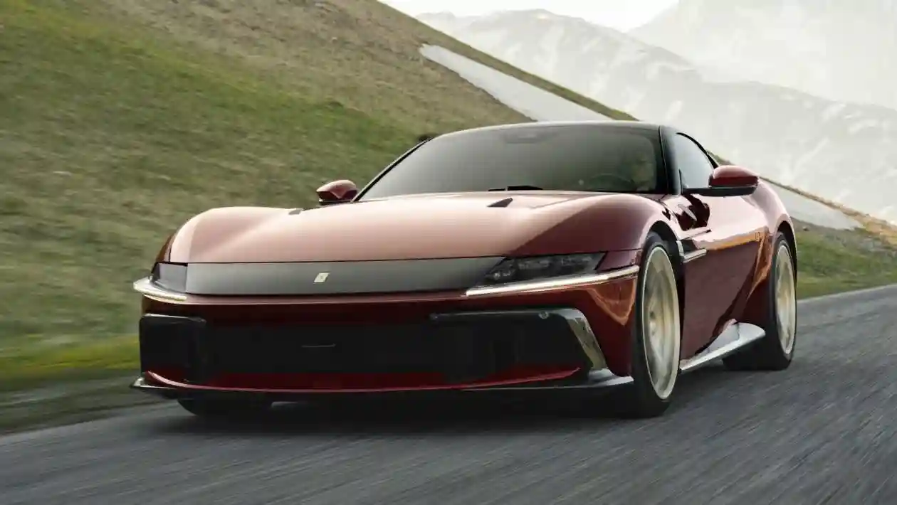 Ferrari 12Cilindri Manuale: V12 с «механикой» — пурист, ты этого ждал?