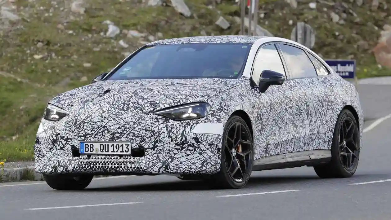 Mercedes-AMG C 63 Electric: горячий конкурент BMW iM3 выходит на сцену
