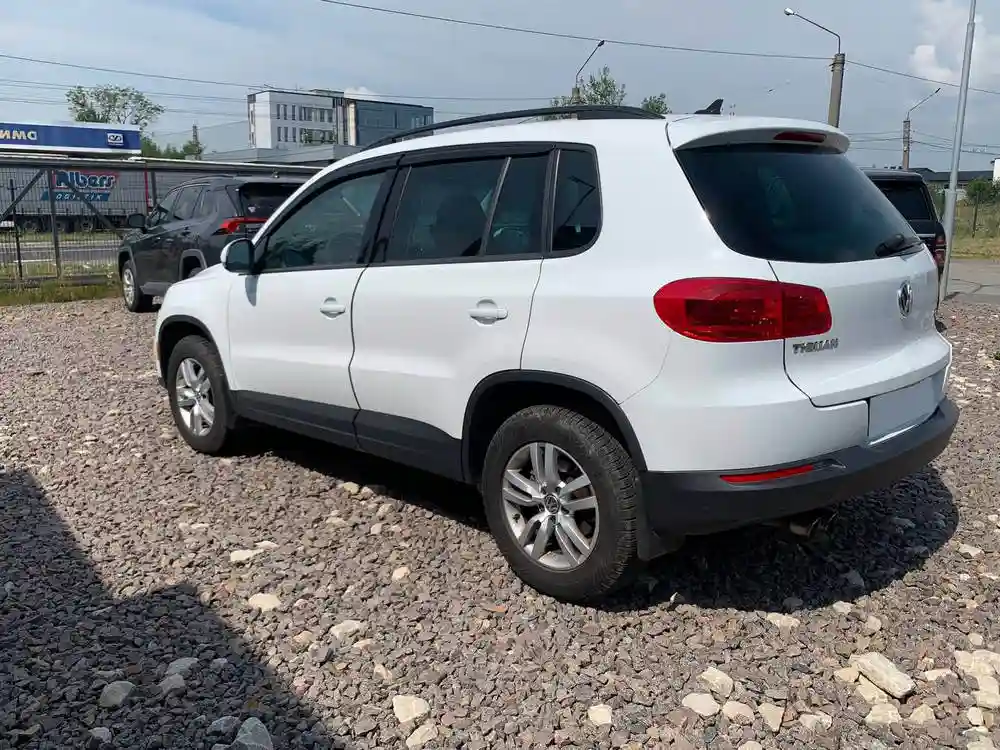  2014 VOLKSWAGEN TIGUAN-5
