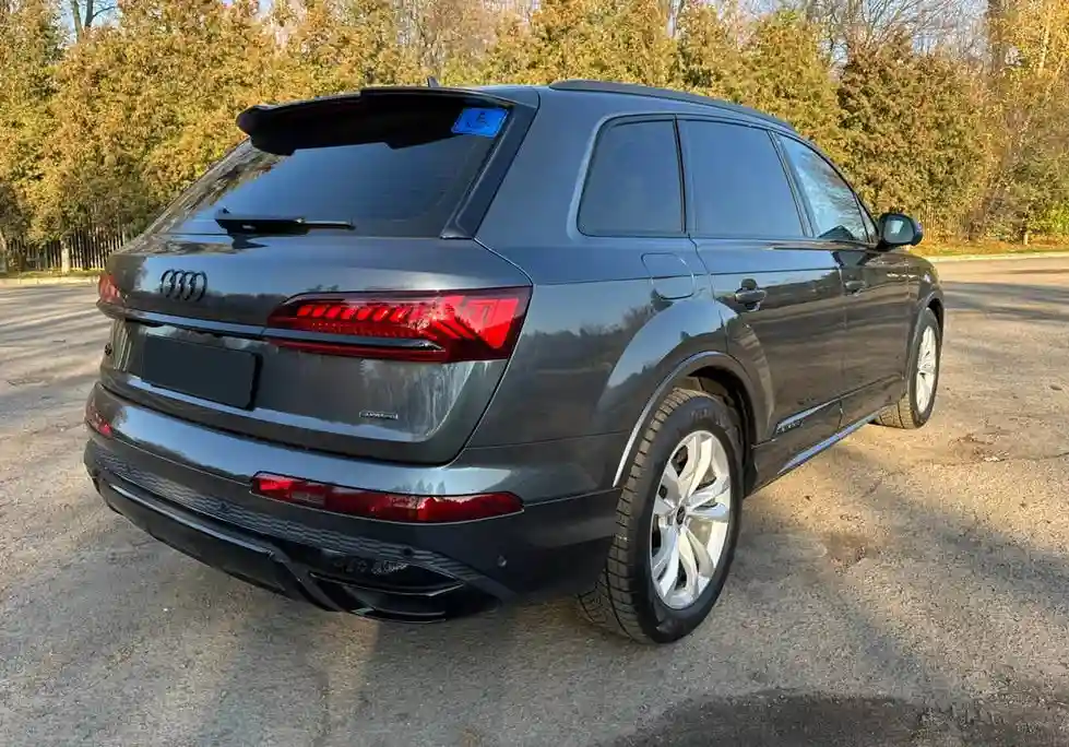 WAUZZZ4M4PD036059 2023 AUDI Q7 S-LINE-5