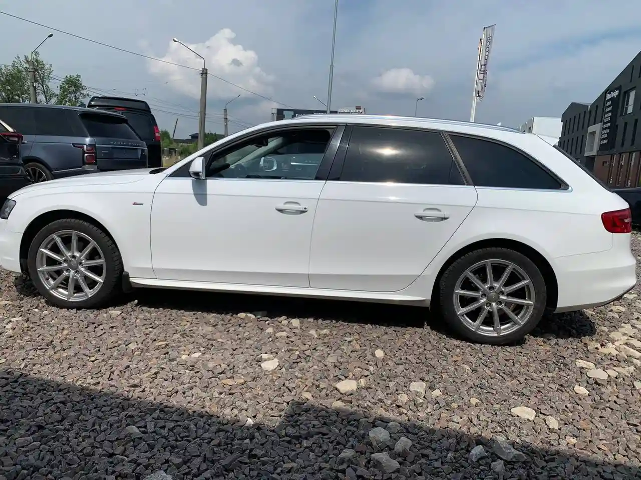 WAUZZZ8K4FA007945 2015 AUDI A4 S-LINE-3