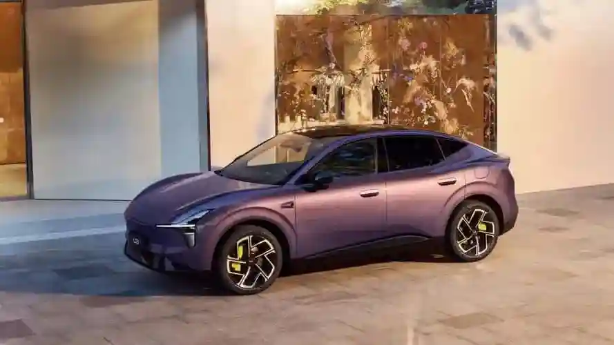 Xpeng L03: китайский кроссовер метит в лидеры и дешевле Tesla Model Y