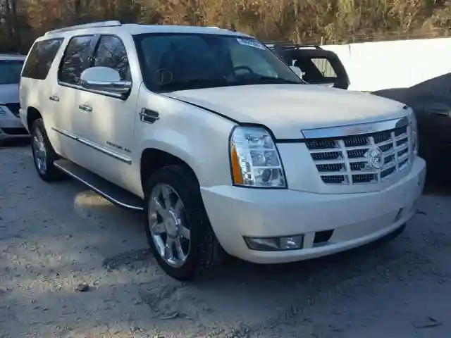 1GYS4HEF9BR192004 2011 CADILLAC ESCALADE ESV LUXURY-0