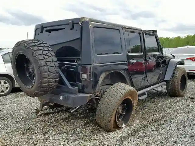 1C4BJWEG3EL320868 2014 JEEP WRANGLER UNLIMITED SAHARA-3