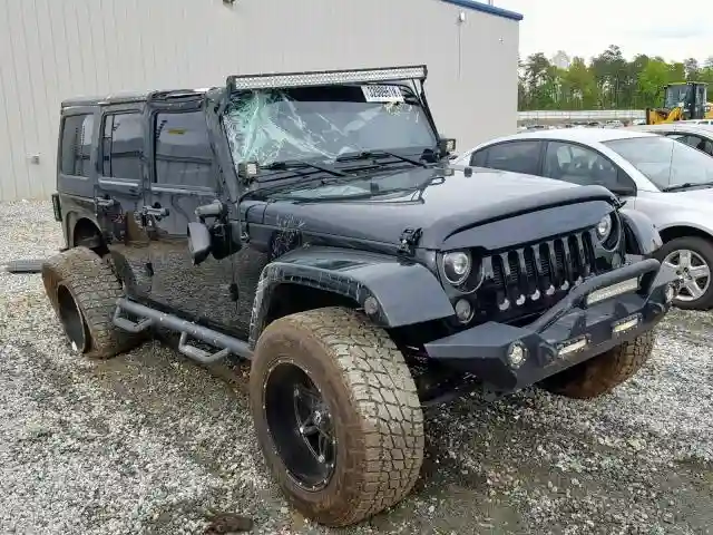 1C4BJWEG3EL320868 2014 JEEP WRANGLER UNLIMITED SAHARA-0