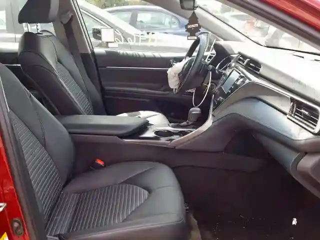 4T1B11HK8JU612826 2018 TOYOTA CAMRY L-4