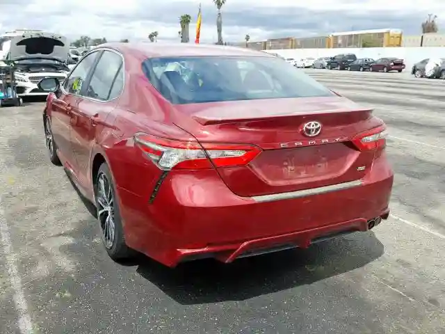 4T1B11HK8JU612826 2018 TOYOTA CAMRY L-2