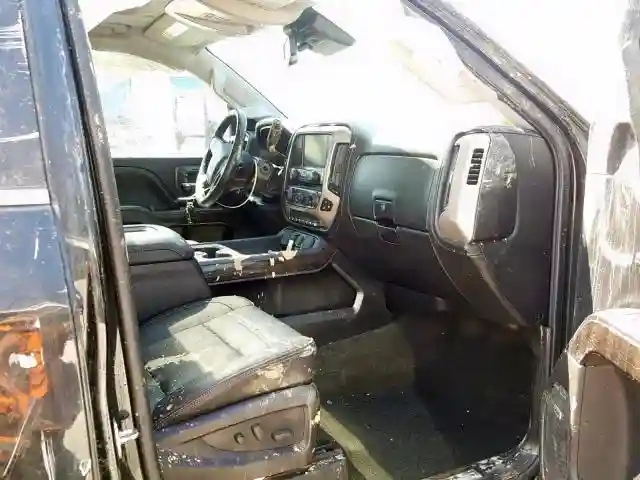 1GT12UE8XGF169261 2016 GMC SIERRA K2500 DENALI-4