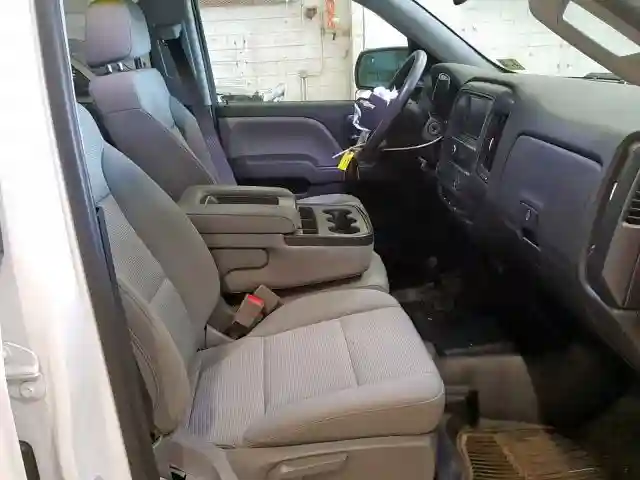 1GCVKNEH1JZ255393 2018 CHEVROLET SILVERADO K1500-4