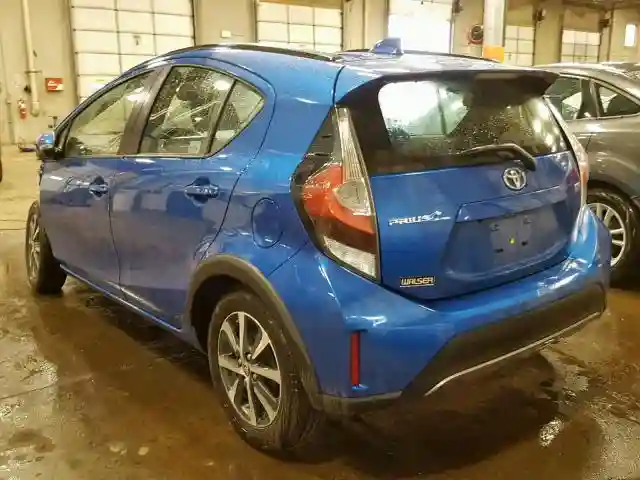JTDKDTB35J1613913 2018 TOYOTA PRIUS C-2