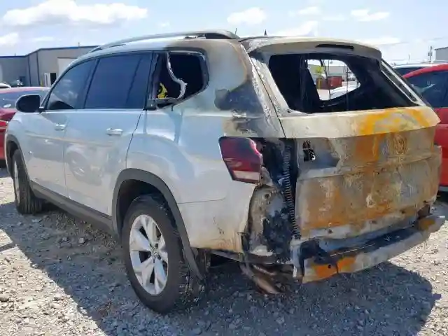 1V2DR2CA4JC507893 2018 VOLKSWAGEN ATLAS SE-2