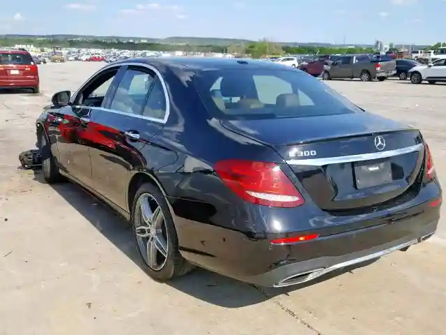 WDDZF4JB9HA117777 2017 MERCEDES-BENZ E 300-2
