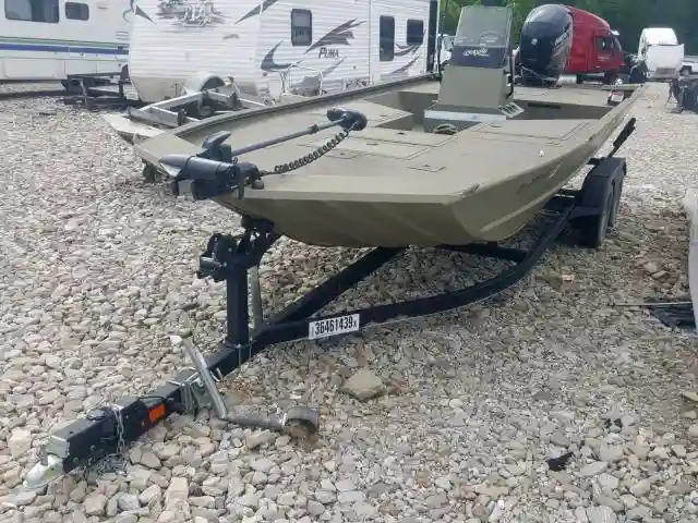 BUJ50480H718 2018 TRAC MARINE/TRL-1