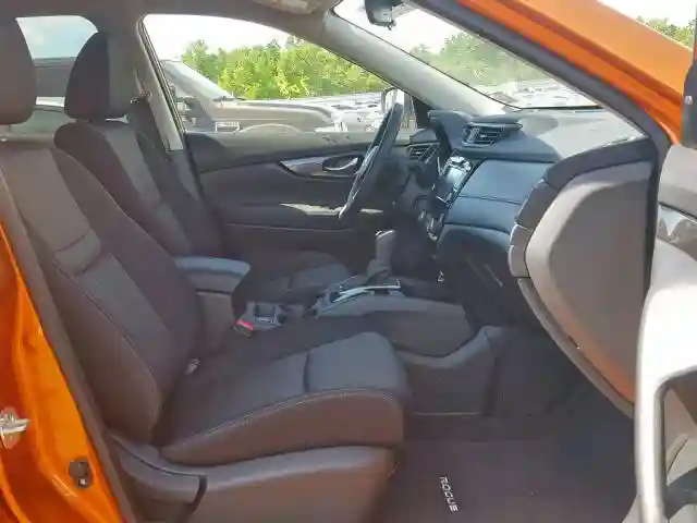 JN8AT2MV0KW372861 2019 NISSAN ROGUE S-4