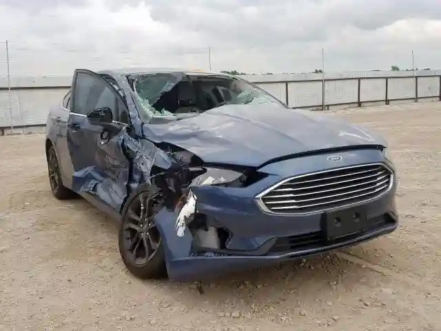 3FA6P0HDXKR113864 2019 FORD FUSION SE-0