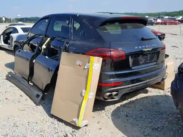 WP1AE2A22HLA73378 2017 PORSCHE CAYENNE SE HYBRID-2