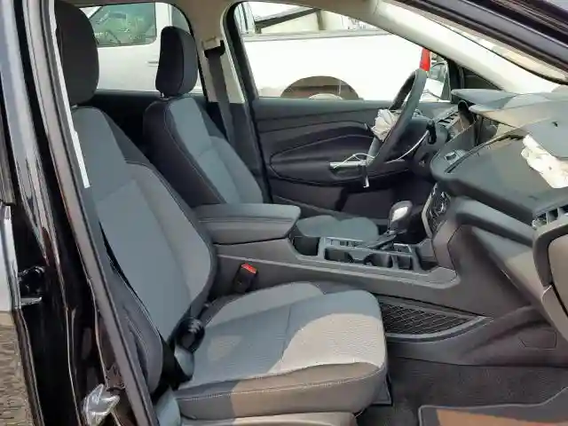 1FMCU9GD7KUA68463 2019 FORD ESCAPE SE-4
