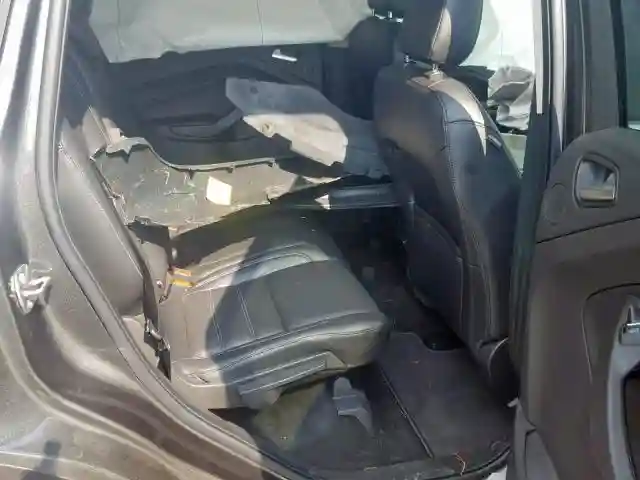 1FMCU0J9XKUA74614 2019 FORD ESCAPE TITANIUM-5