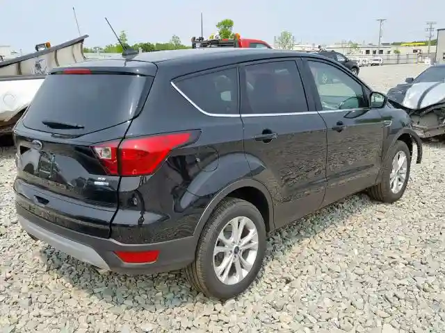 1FMCU9GD7KUA68463 2019 FORD ESCAPE SE-3