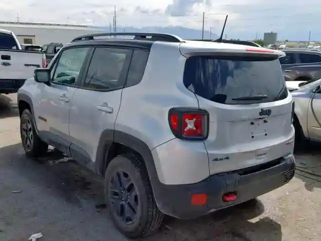 ZACCJBCB5JPH11966 2018 JEEP RENEGADE TRAILHAWK-2