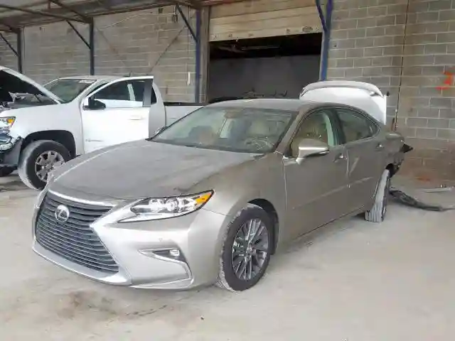 58ABK1GG1JU094917 2018 LEXUS ES 350-1