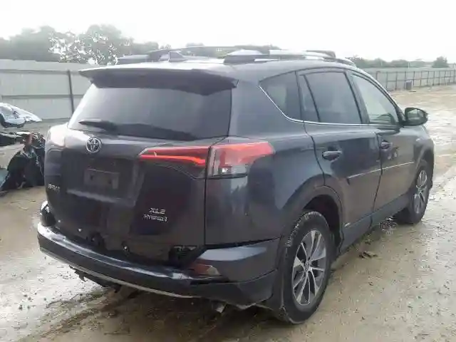 JTMRJREV0JD156370 2018 TOYOTA RAV4 HV LE-3