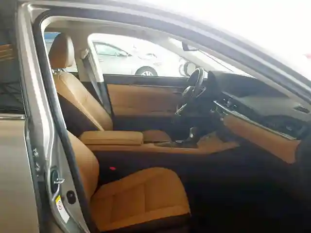 58ABK1GG1JU094917 2018 LEXUS ES 350-4