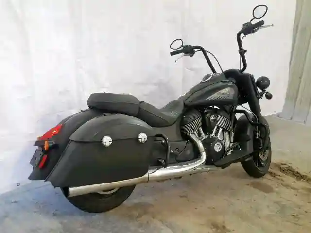 56KTHDAA8J3357909 2018 INDIAN MOTORCYCLE CO. SPRINGFIELD DARK HORSE-3