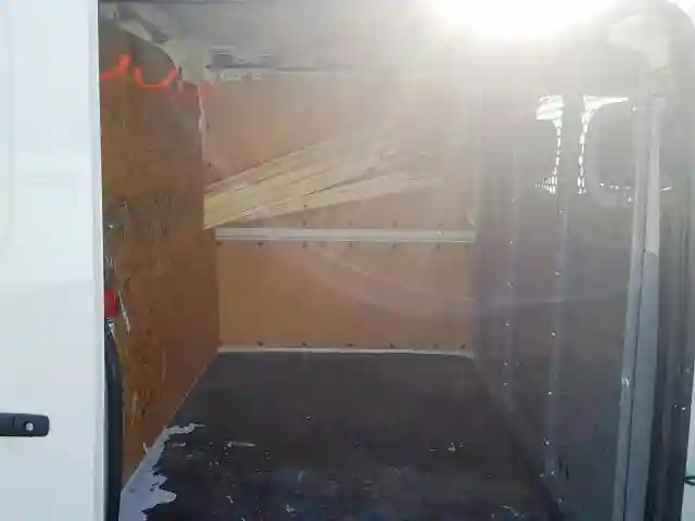1N6BF0KM7JN811027 2018 NISSAN NV 1500 S-5