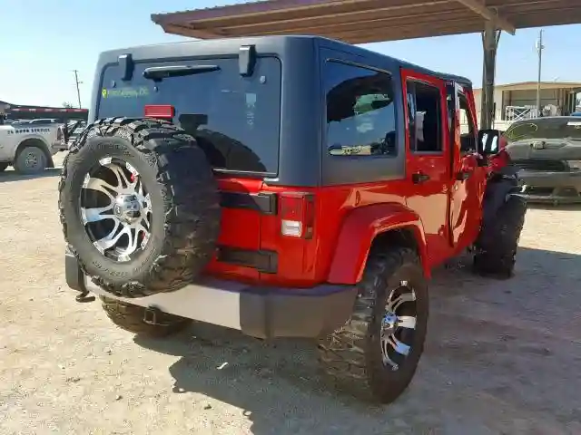 1C4BJWEG4FL648639 2015 JEEP WRANGLER UNLIMITED SAHARA-3